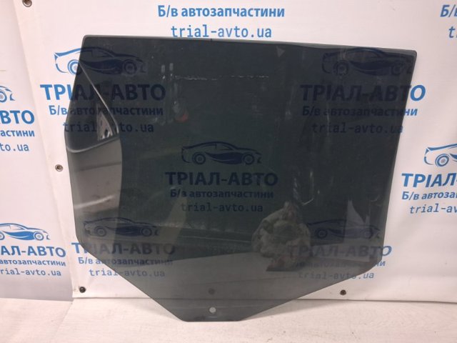 68086589AA Стекло двери задней левой купить Ужгород