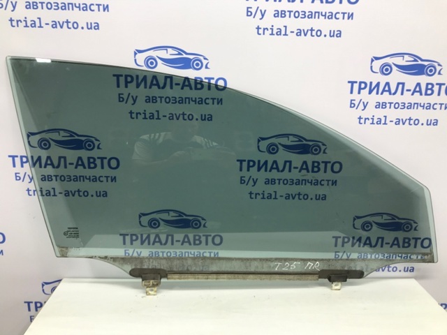 Стекло пассажирской двери 6810105030 TOYOTA