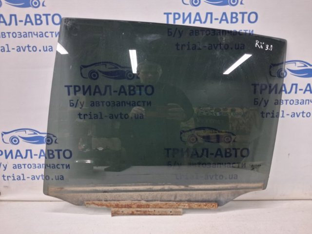 Стекло двери задней левой 681040E010 TOYOTA