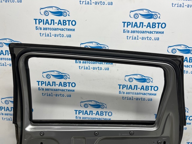 68110160AC CHRYSLER Дверь задняя правая купить в Запорожье
