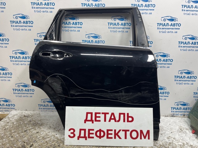 Задняя правая дверь 68110160AD CHRYSLER