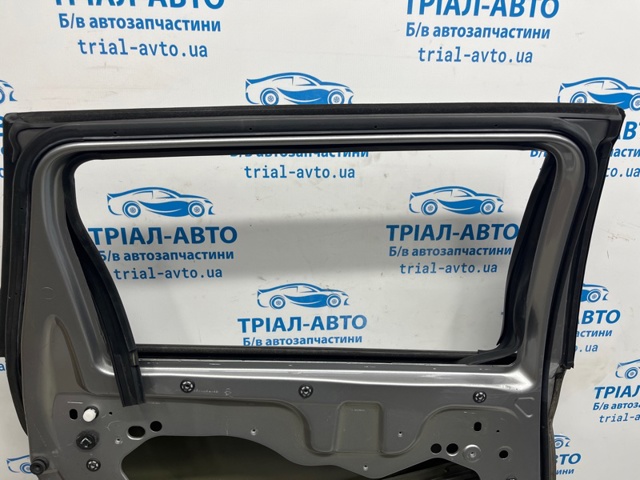 68110161AC CHRYSLER Дверь задняя левая купить в Павлоград