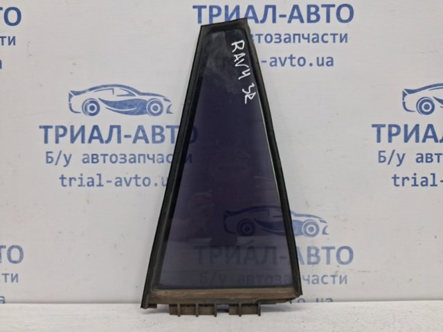 Задняя форточка правая 6812342110 TOYOTA