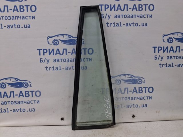 Задняя форточка правая 6812360231 TOYOTA