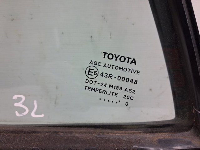 6812402170 TOYOTA Стекло-форточка двери задней левой купить в Ужгород