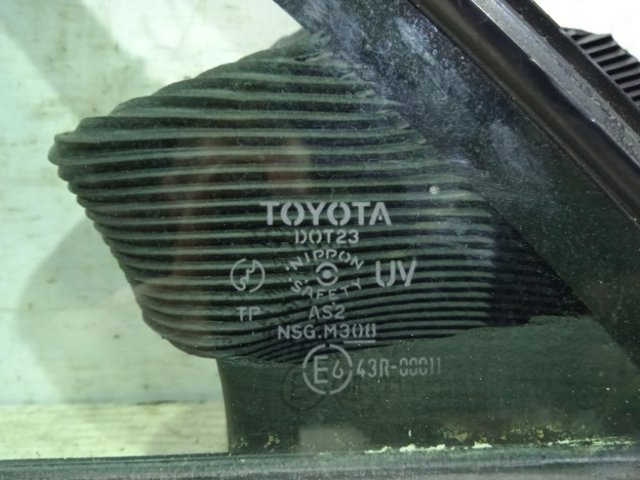 6812433060 TOYOTA Стекло-форточка двери задней левой купить в Одесса