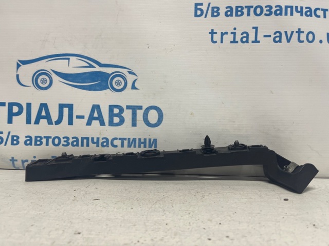 Кронштейн бампера заднего, внешний правый 68138414AB CHRYSLER