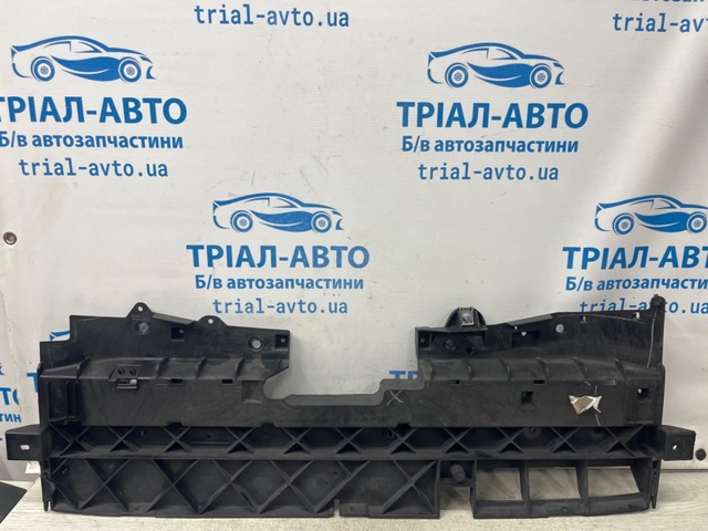68203073AA Воздуховод (дефлектор) радиатора верхний купить Черкассы