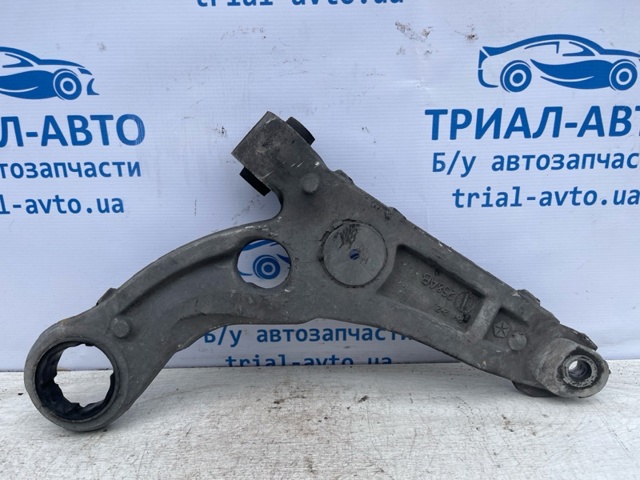 68210238AF Рычаг передней подвески нижний правый купить Ровно