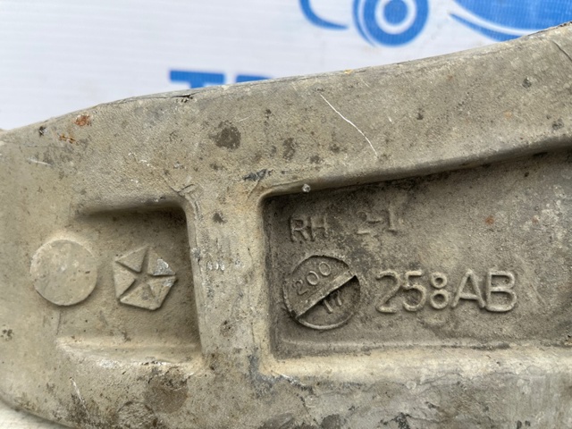 68210238AF CHRYSLER Нижний рычаг купить в Кривой Рог