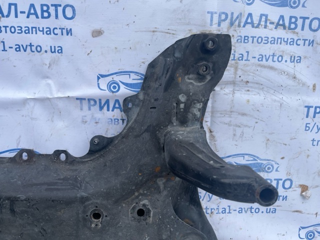 68307615AA Подрамник передний купить Киев