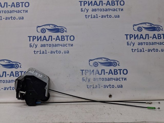 Замок двери задней правой 6905002240 TOYOTA