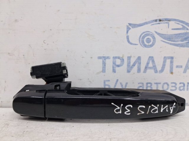 Держатель наружной ручки двери, задней левой 6920302120 TOYOTA