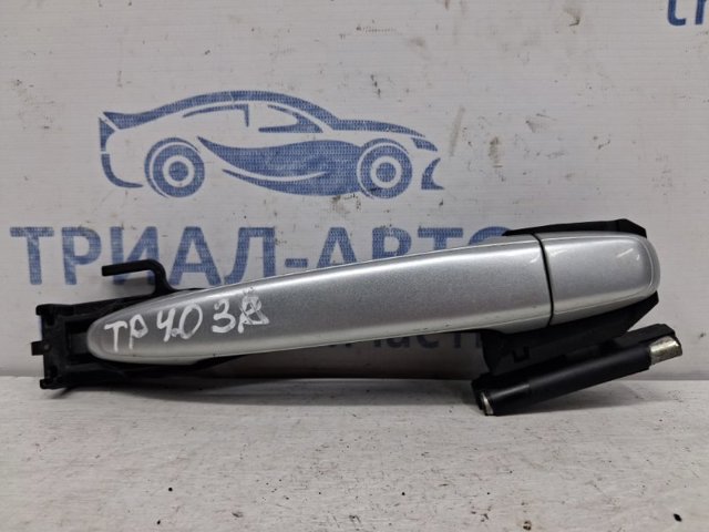 Держатель наружной ручки двери, задней левой 6920360010 TOYOTA