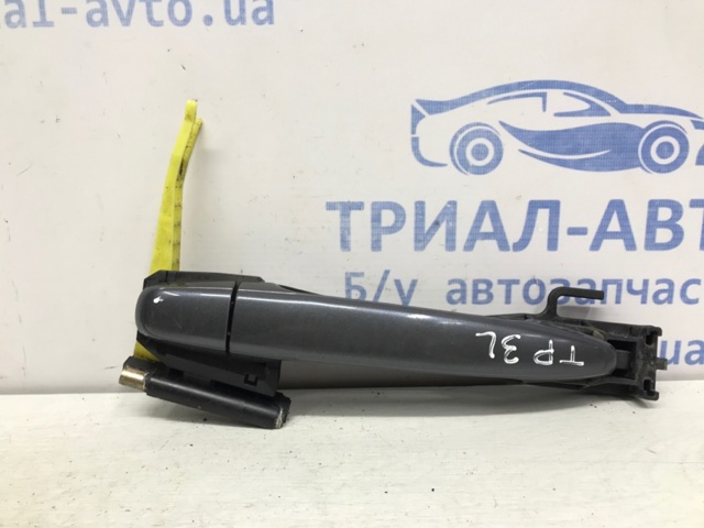 Держатель наружной ручки двери, задней левой 6920460010 TOYOTA