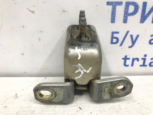 Петля задней левой двери 6944063J00 SUZUKI