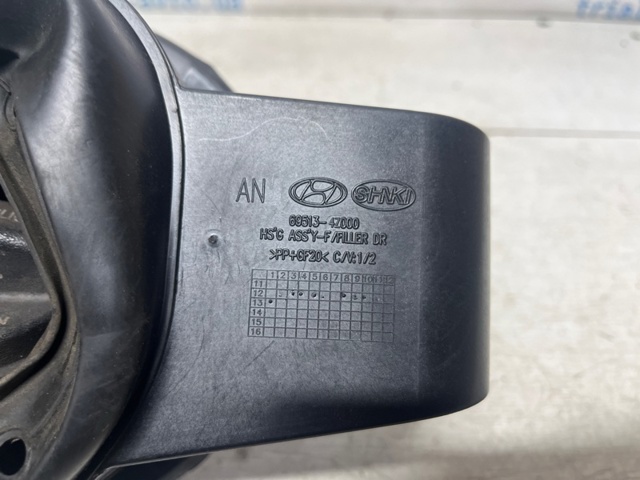 695104Z000 HYUNDAI Лючок бензобака купить в Павлоград