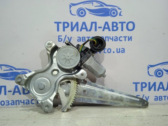 Стеклоподъемник Тойота Королла