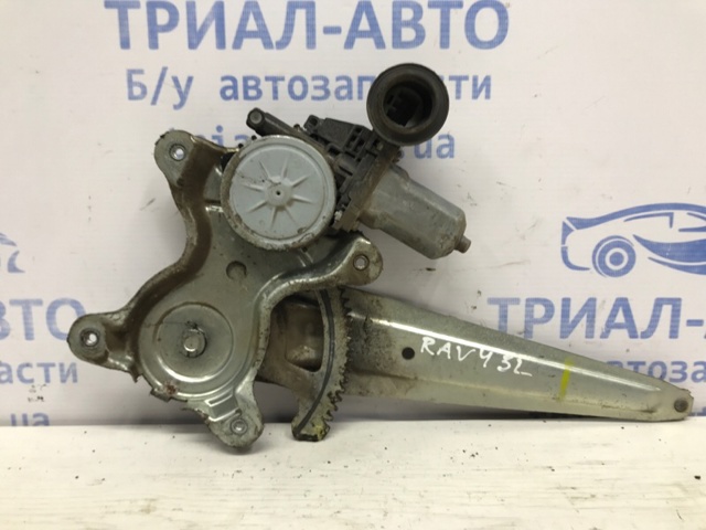 Стеклоподъемник задней левой двери 6980442040 TOYOTA