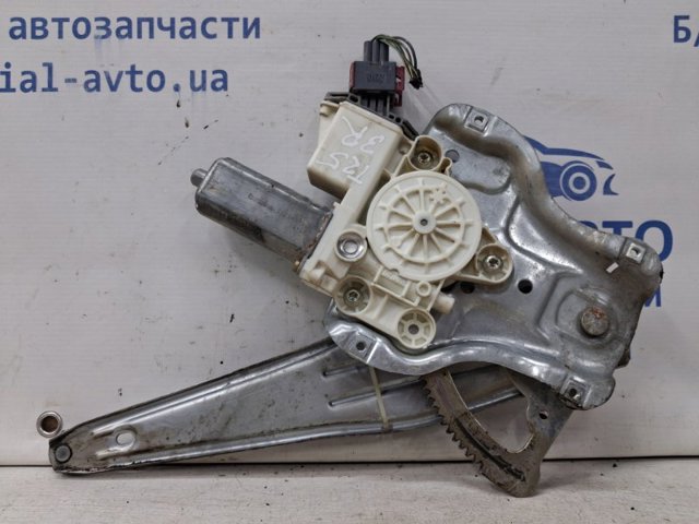  Механизм стеклоподъемника правой задней двери 6983005100 TOYOTA