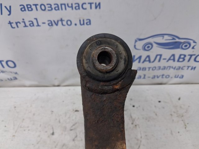 6R0407152 VAG Рычаг передней подвески нижний правый купить в Павлоград