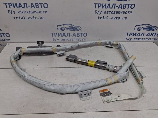 7030A082 MITSUBISHI Шторка боковая, правая купить в Сумы