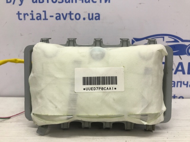 Подушка безопасности (AIRBAG) пассажирская 7030A311 MITSUBISHI