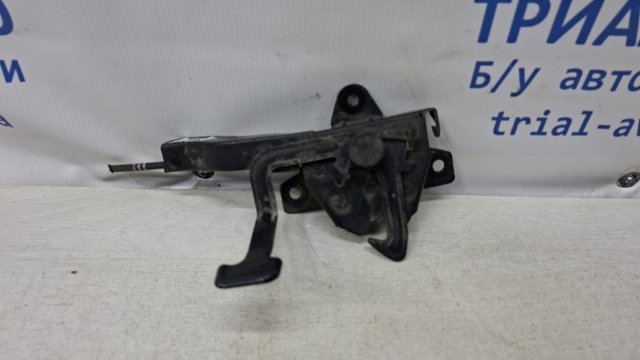 Замок крышки капота 7111031001 SSANG YONG