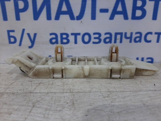 SUZUKI 7173165J00 Кронштейн бампера переднего в наличии Житомир