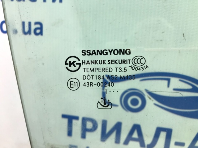 SSANG YONG 7238634020 Стекло двери передней правой в наличии Днепр