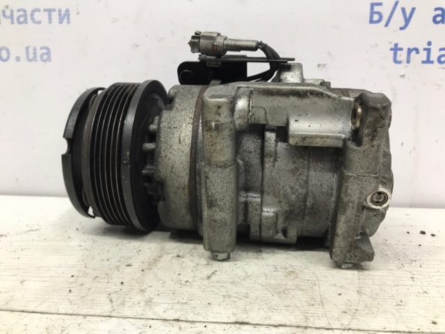 Компрессор климатической установки 73111AL010 SUBARU