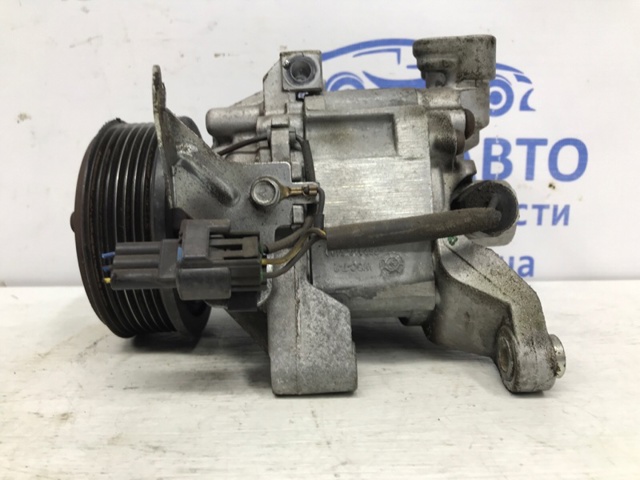 Компрессор системы кондиционирования 73111FJ020 SUBARU