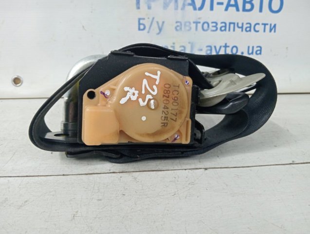 Ремень безопасности передний правый 7321005051C0 TOYOTA