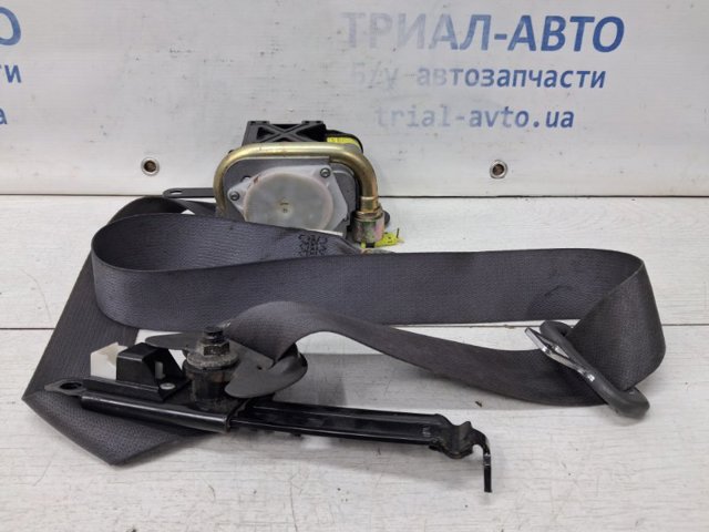 Ремень безопасности передний правый 7321060540B0 TOYOTA