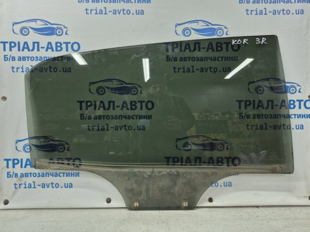 Стекло заднее правое 7338634021 SSANG YONG