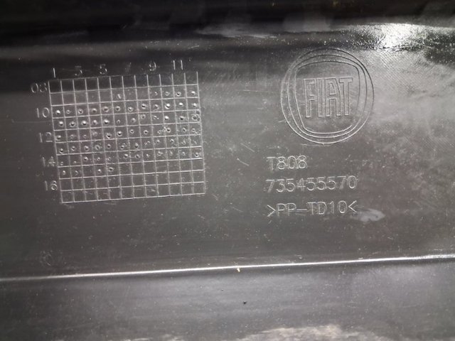 Бампер передний 735525448 FIAT