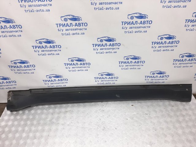 MITSUBISHI 7405A090 Накладка (молдинг) порога наружная правая в наличии Тернополь