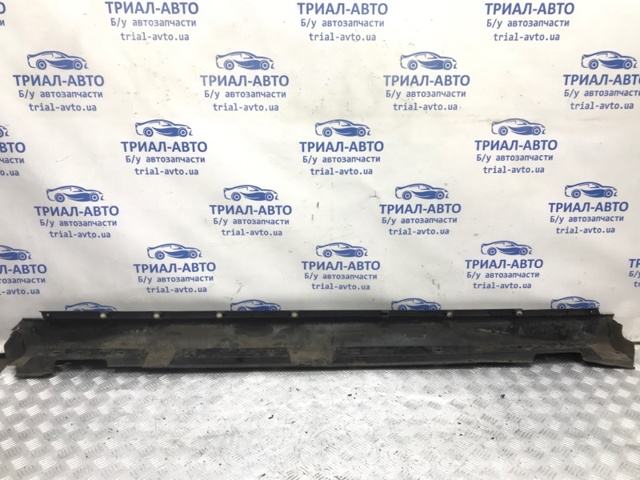 TOYOTA 7585048010 Накладка (молдинг) порога наружная правая в наличии Одесса
