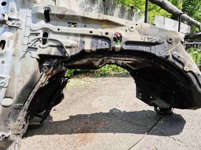 NISSAN 76214EB330 Стойка кузова передняя правая в наличии Житомир