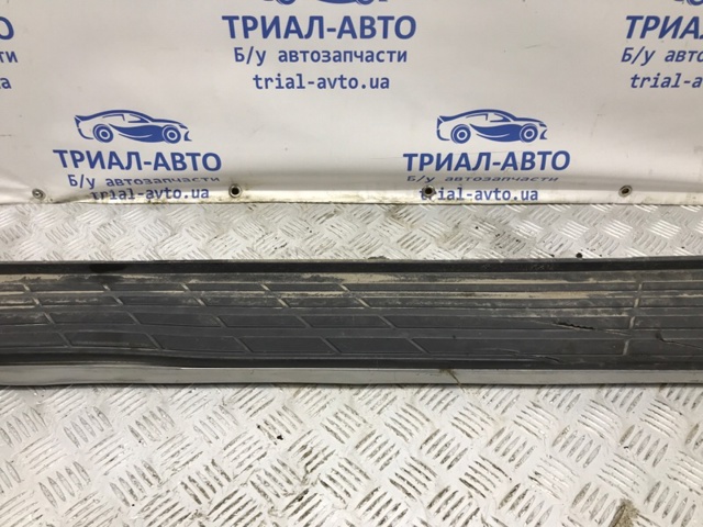 7656A043HA Накладка подножки купить Ужгород