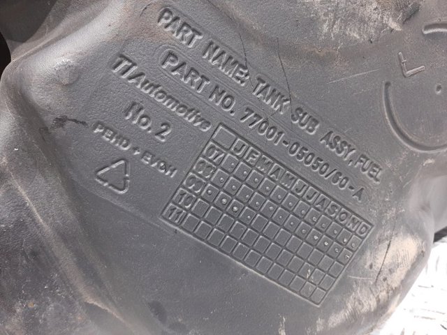 TOYOTA 7700105050 Бензобак в наличии Ирпень