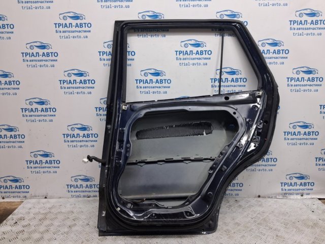 HYUNDAI 770042B020 Дверь задняя правая в наличии Тернополь
