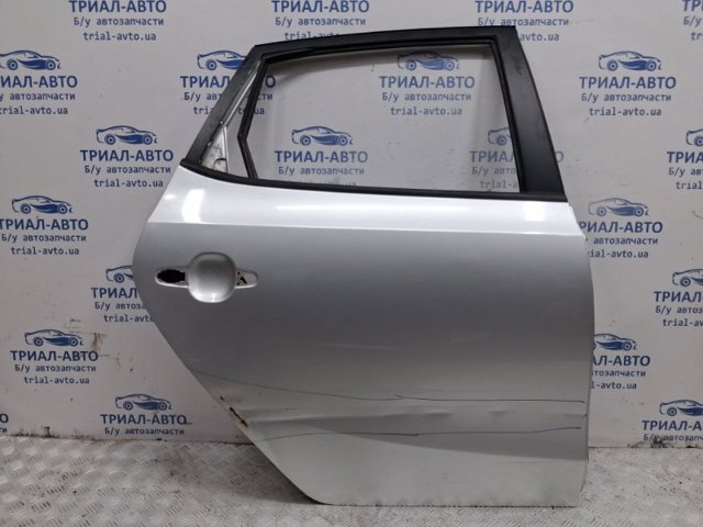 Дверь пассажирская задняя правая 770042L010 HYUNDAI