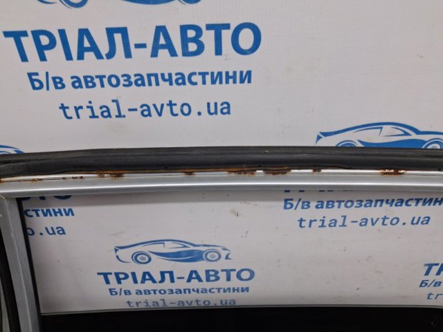 HYUNDAI 770042R210 Дверь задняя правая в наличии Черновцы