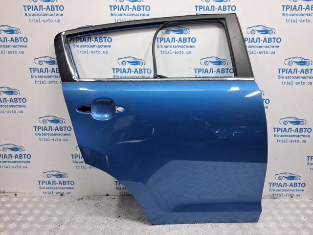 Дверь задняя, правая 770043W000 HYUNDAI
