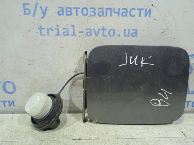 788301KA0A NISSAN Лючок бензобака купить в Черновцы