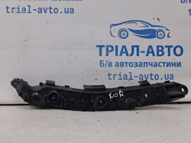 Крепление бамера правое 7883434000 SSANG YONG