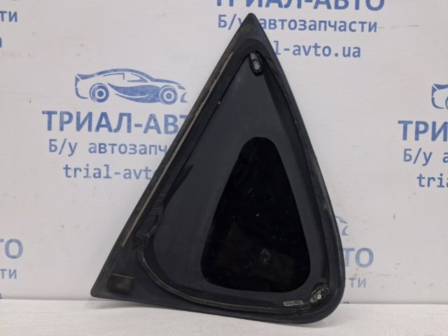 7925008012 Стекло кузова (багажного отсека) левое купить Хмельницкий