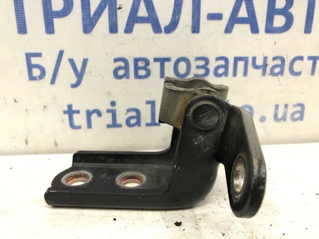 793502B000 Петля двери задней левой купить Хмельницкий