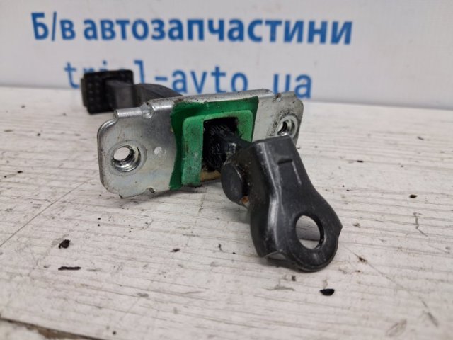 793802B000 HYUNDAI Ограничитель открывания двери передний левый купить в Хмельницкий